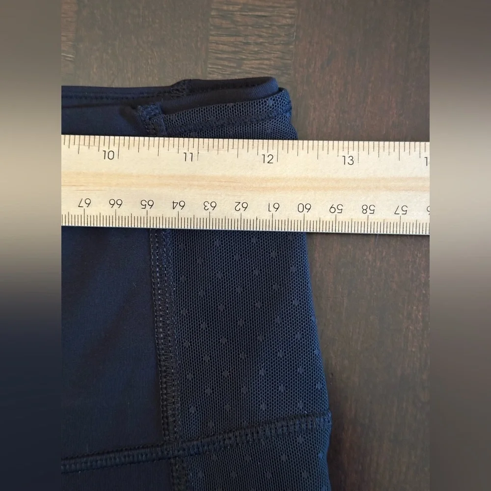 Lululemon Black Cropped Mesh Women's Leggings (987)